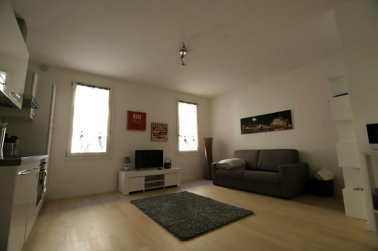 Laura'S Home - I Navigli Che Vorrei Milan Luaran gambar