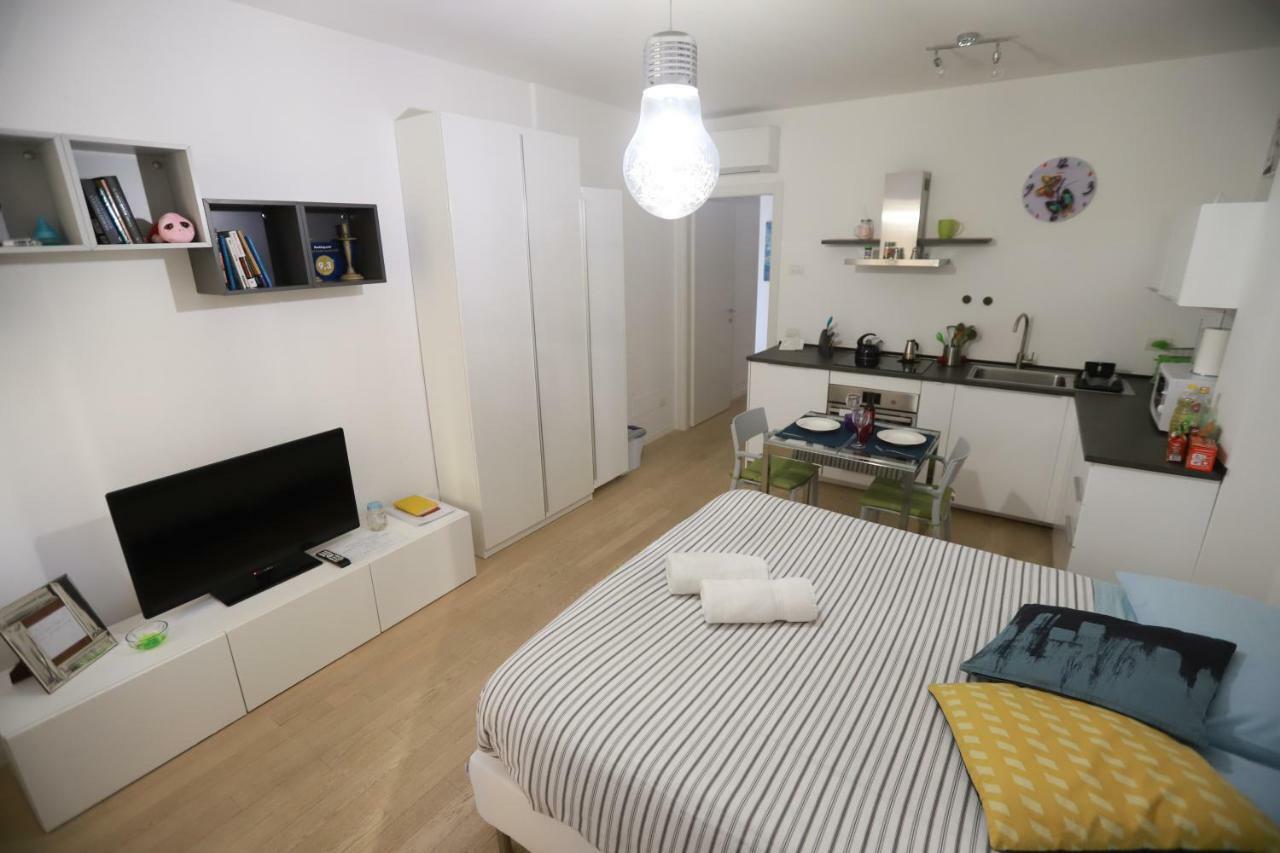 Laura'S Home - I Navigli Che Vorrei Milan Luaran gambar
